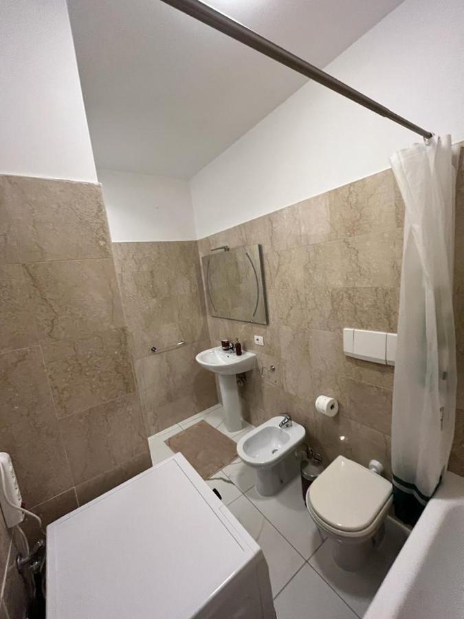 Amedeo House Apartament Bari